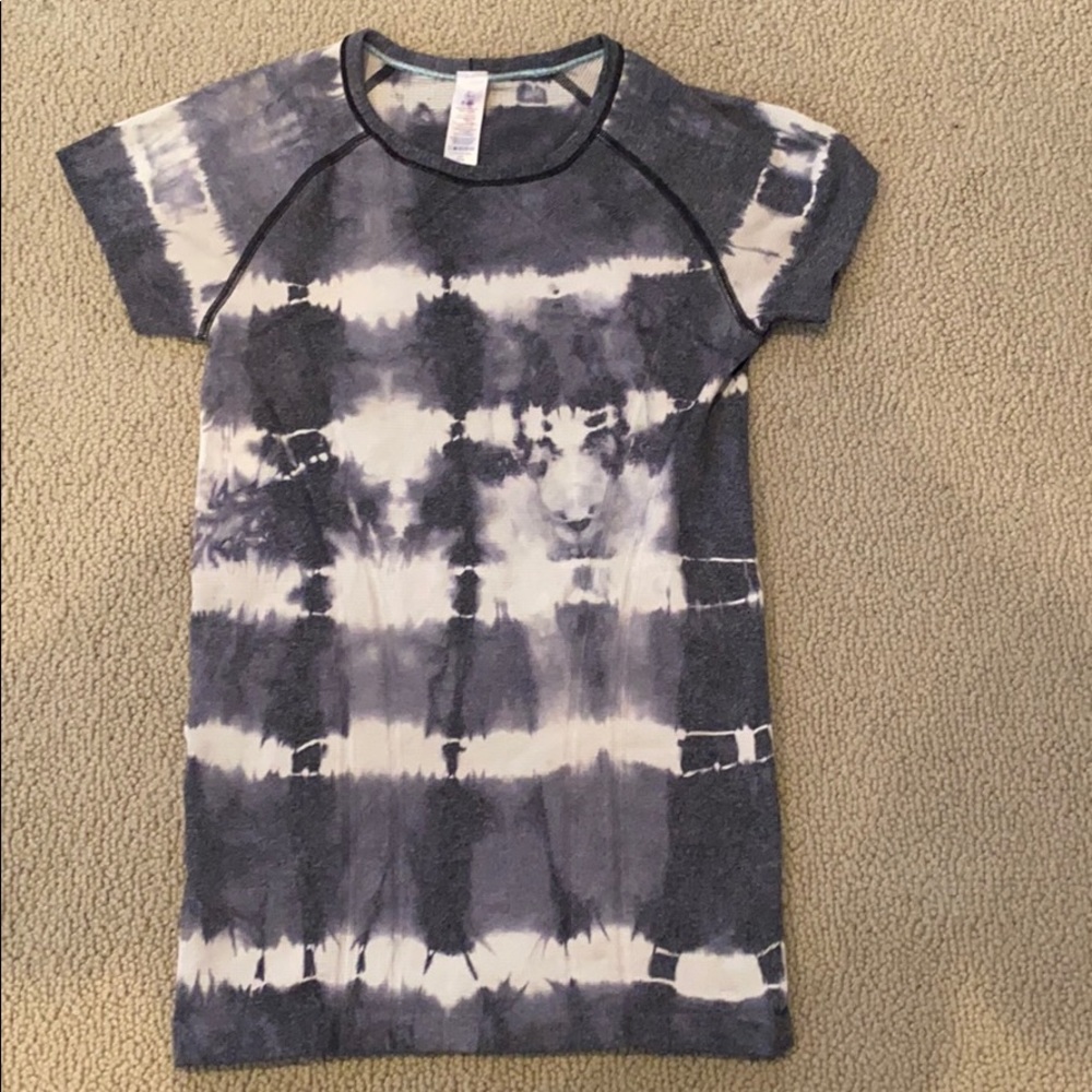 Ivivva short sleeve nylon sport top